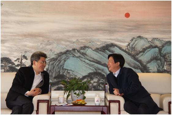 吴江区区委书记梁一波一行走访龙腾国际