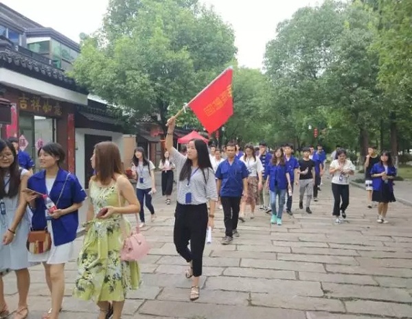走出象牙塔，从爱上龙腾开始