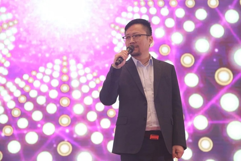 龙腾国际2017年度总结表彰大会暨新春团拜会精彩纷呈 ——我们不一样！