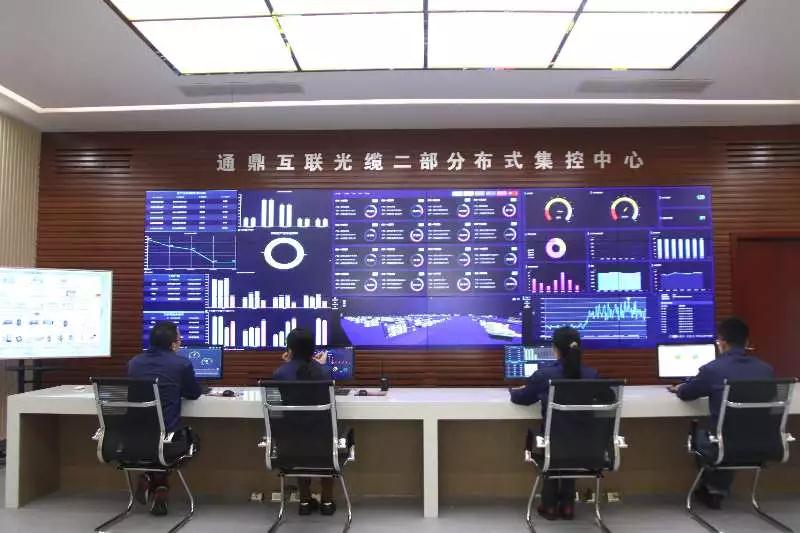 区委书记沈国芳为龙腾智能制造点“赞”
