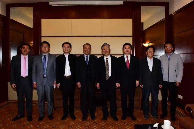 中国智慧城市联盟揭牌成立 龙腾国际董事局主席沈小平当选联盟名誉会长