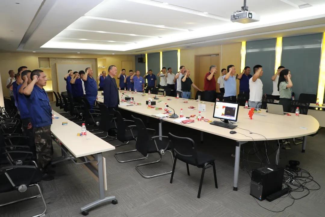 八一特辑丨龙腾举办“老兵，您好”退役军人主题座谈会