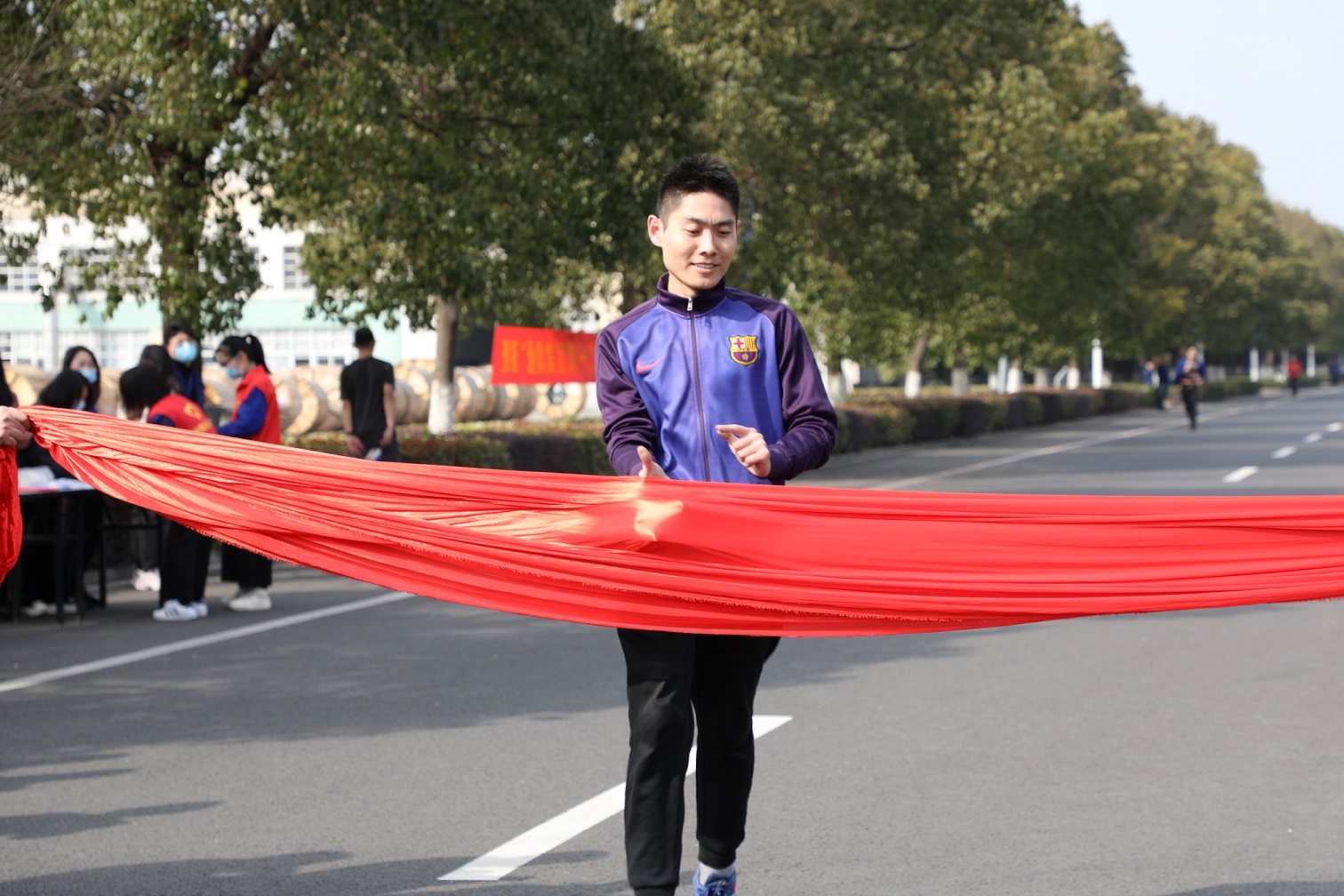 龙腾第十二届冬季长跑比赛圆满结束——龙腾人，奔向希望的2021！