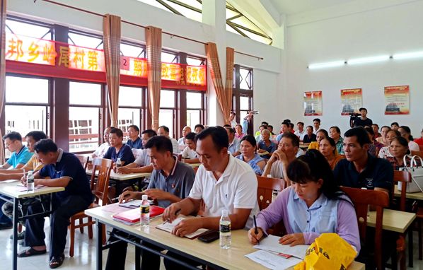 助力脱贫攻坚 龙腾国际在行动