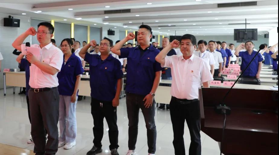 礼赞∣龙腾国际热烈庆祝党的百年华诞! 礼赞∣龙腾国际热烈庆祝党的百年华诞!