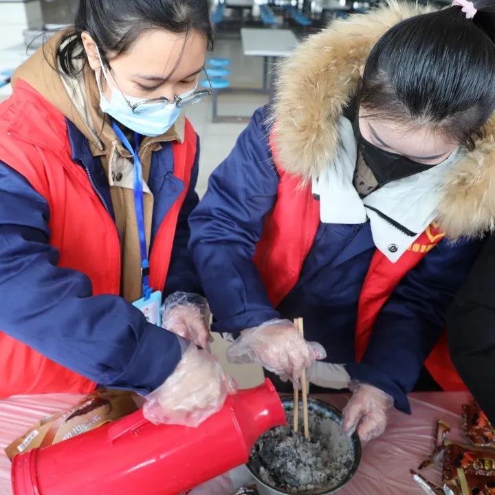 包元宵过佳节丨龙腾顺利举办“团团圆圆过元宵”活动