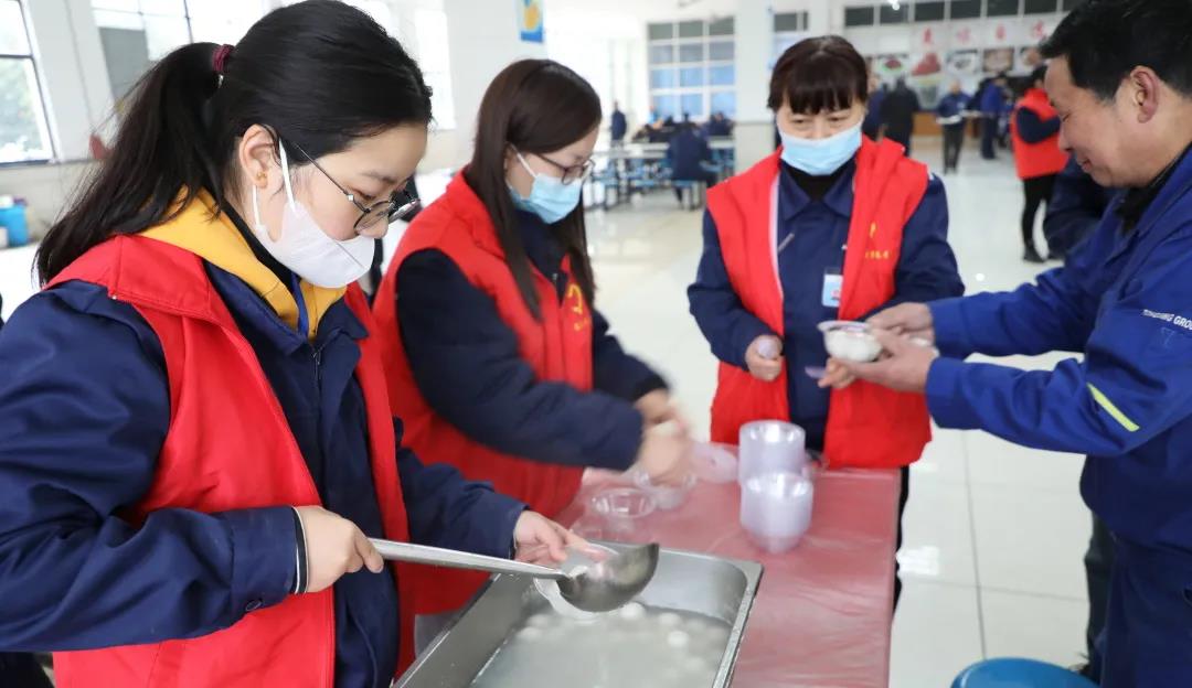 包元宵过佳节丨龙腾顺利举办“团团圆圆过元宵”活动