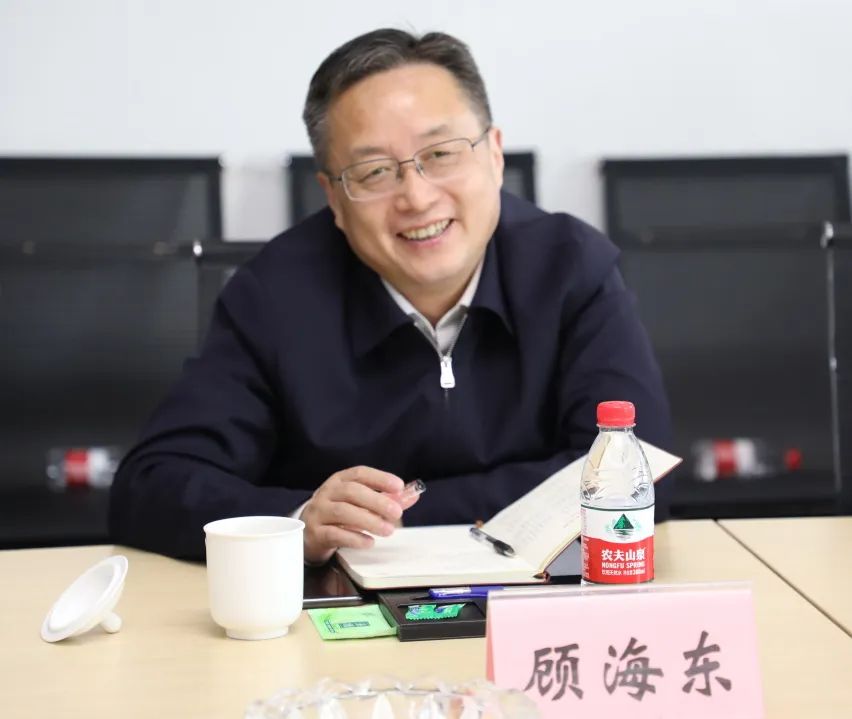 苏州市委常委、常务副市长顾海东走访龙腾“把脉问诊”