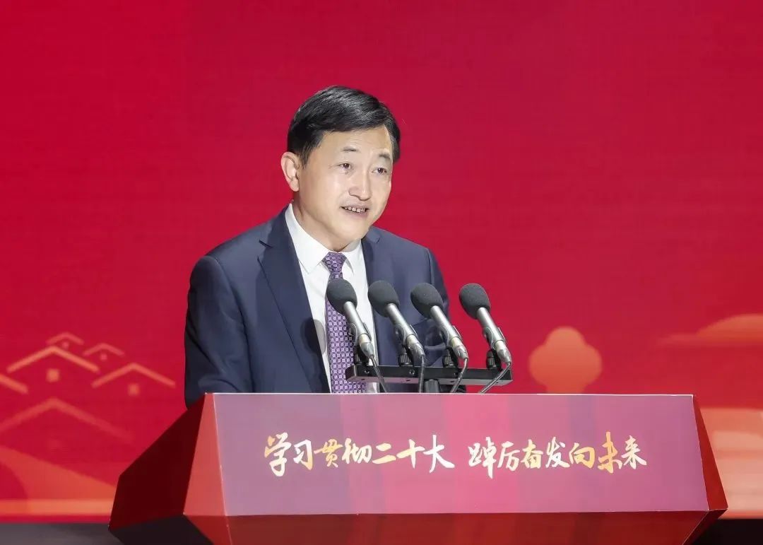吴江设区十周年大会暨新春座谈会举行|龙腾国际获评最具爱心捐赠企业 吴江设区十周年大会暨新春座谈会举行|龙腾国际获评最具爱心捐赠企业