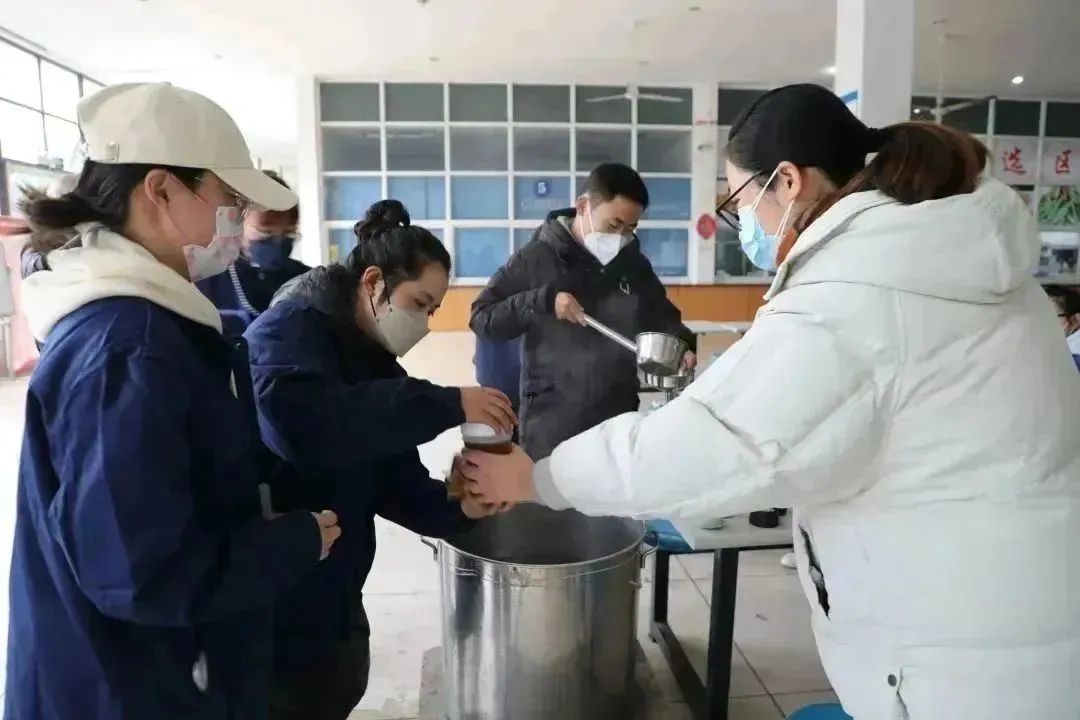 防疫有“方”丨龙腾发放免费防疫中药汤包 防疫有“方”丨龙腾发放免费防疫中药汤包