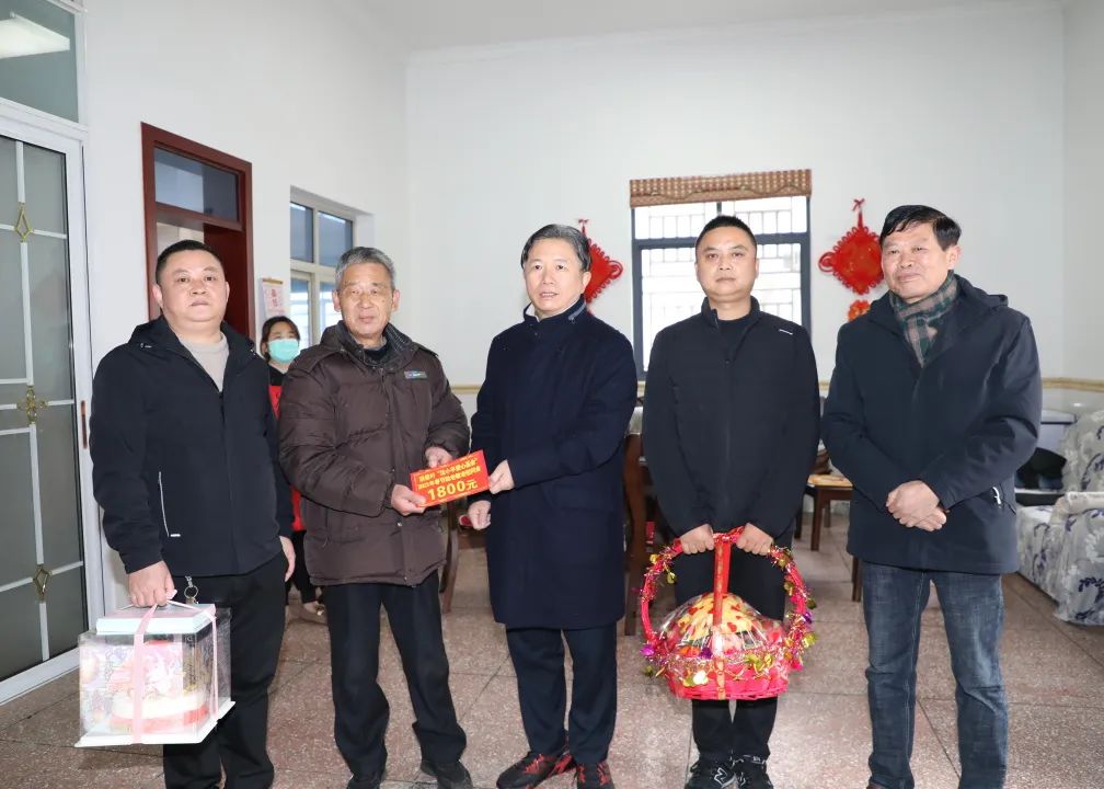 浓浓家乡情丨龙腾国际连续8年举行联星村新春助老慰问活动