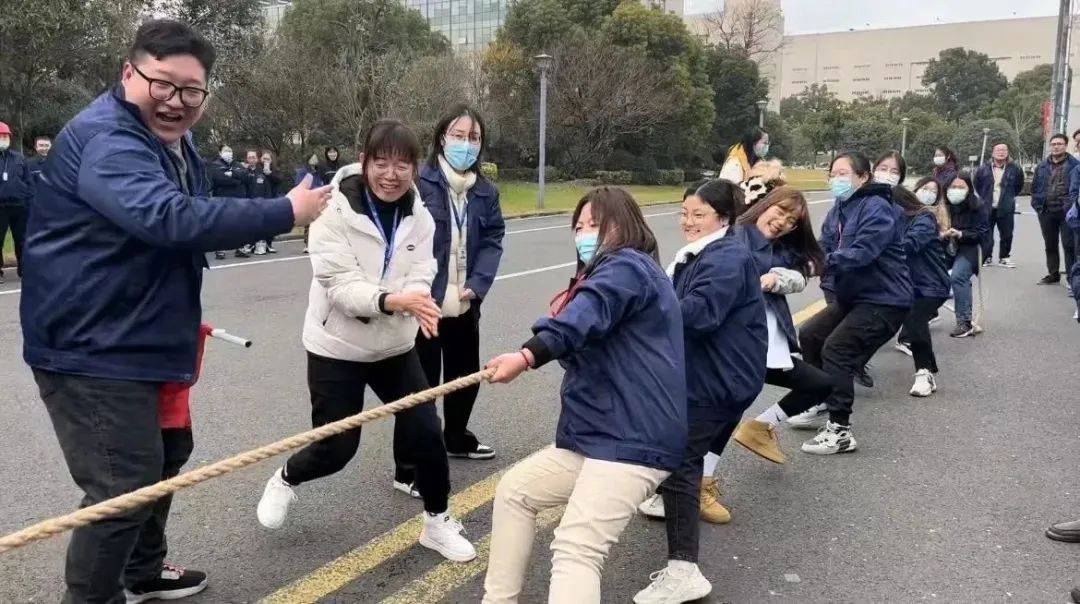 龙腾“庆新春·闹元宵”职工拔河比赛圆满结束