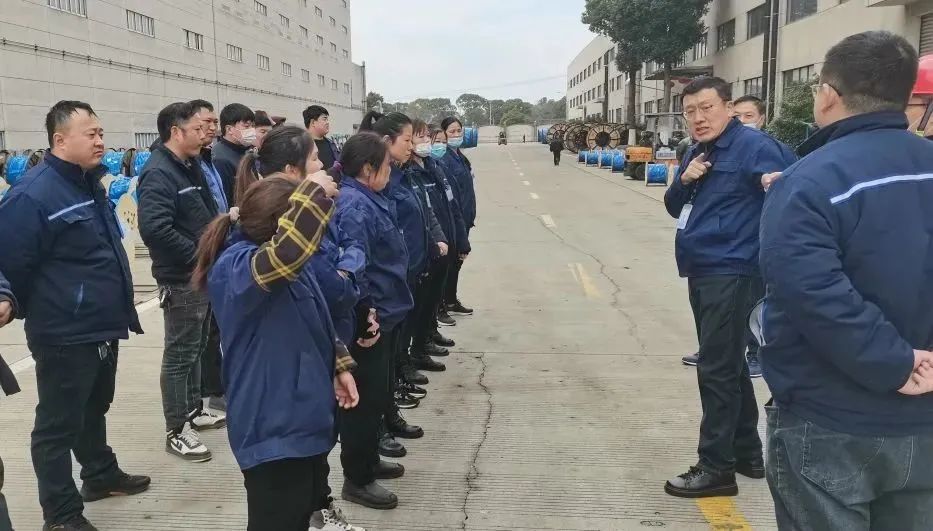 龙腾“庆新春·闹元宵”职工拔河比赛圆满结束