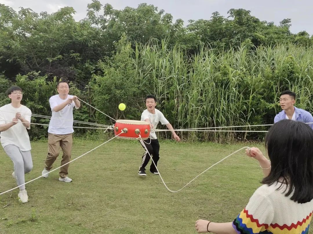 共青春·团相聚龙腾国际团委举办青年员工拓展联谊活动 共青春·团相聚龙腾国际团委举办青年员工拓展联谊活动