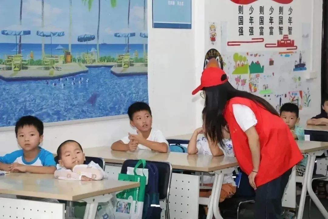 “托”稳职工心，“管”入职工意│龙腾国际职工子女暑托班启动啦