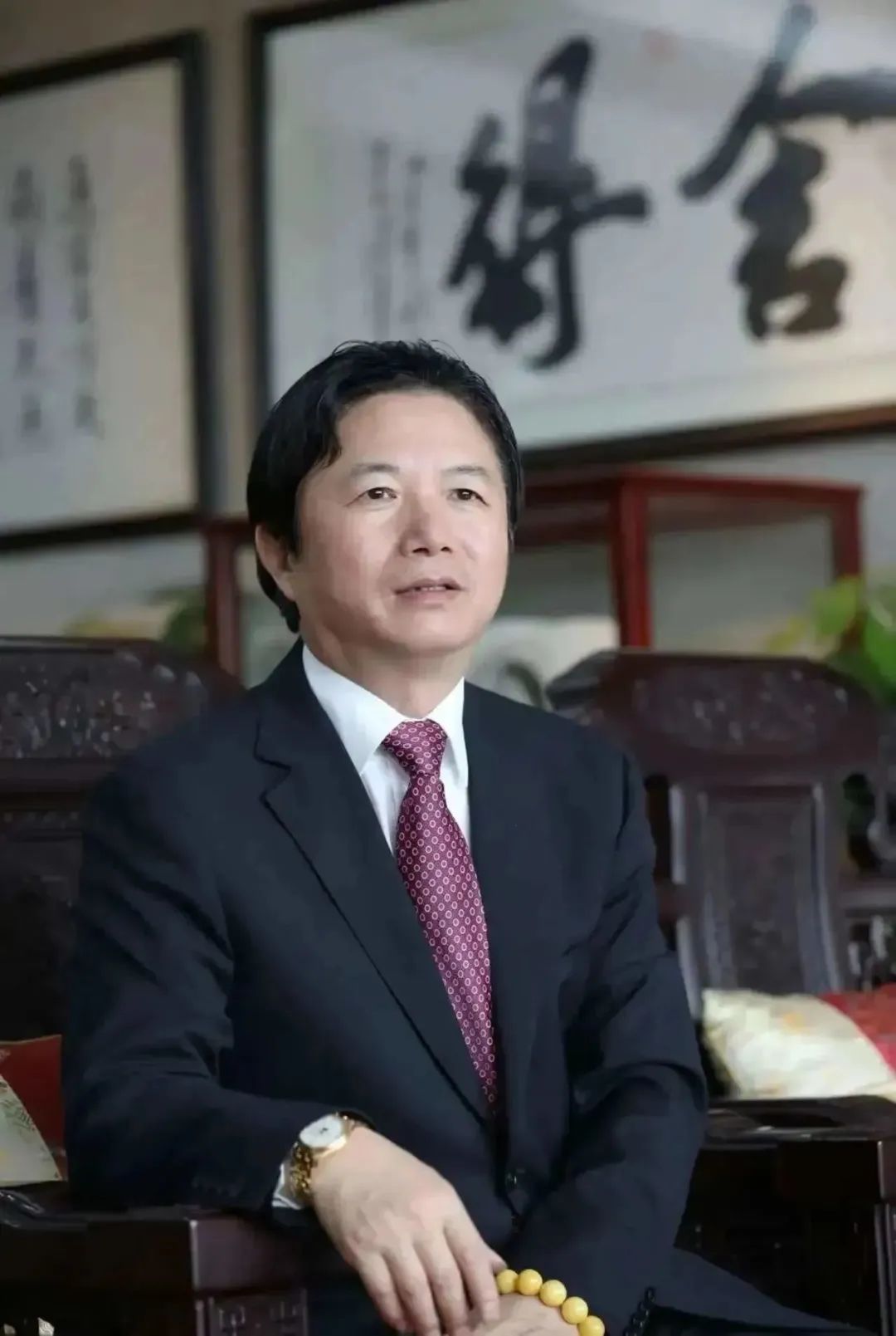 富而有责、富而有义、富而有爱！龙腾国际董事局主席沈小平荣膺第十二届“中华慈善奖”