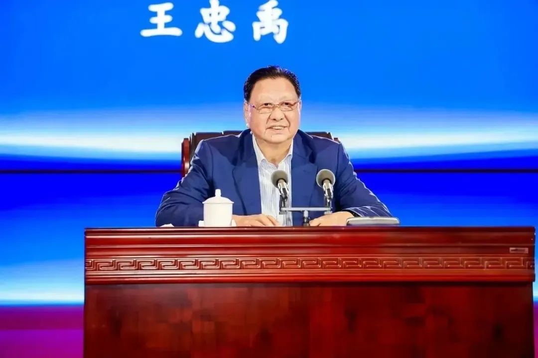 向光躬行┃龙腾国际连续7年荣膺“中国企业500强”