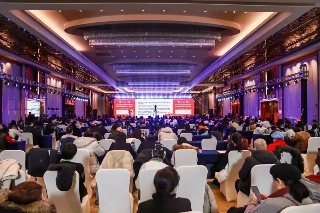 龙腾国际董事长沈小平荣获“2023中国经济年度人物”