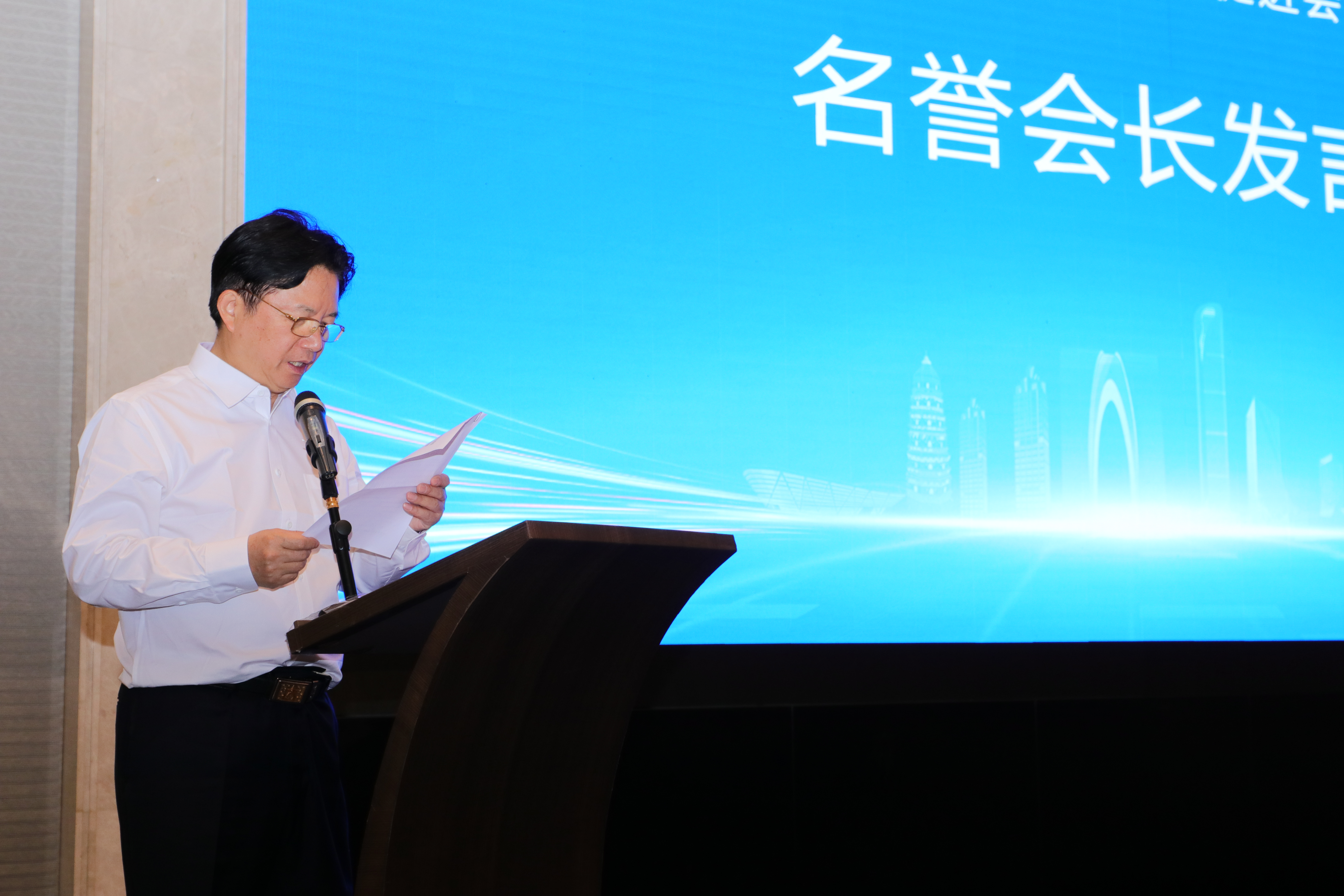 2024年苏州市退役军人就业创业服务促进会第一届理事会会议在龙腾国际成功召开 2024年苏州市退役军人就业创业服务促进会第一届理事会会议在龙腾国际成功召开