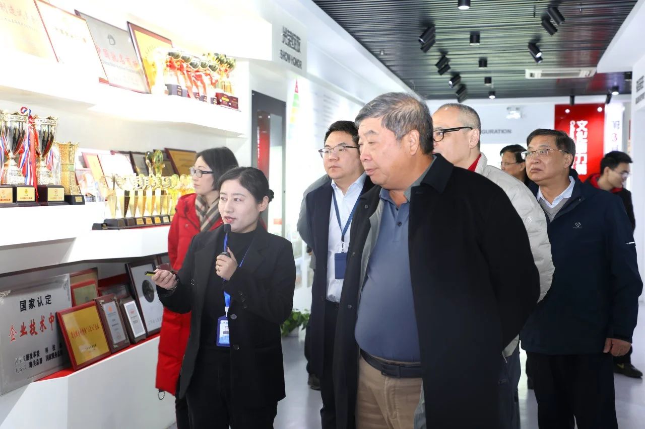 中华慈善总会领导一行调研走访龙腾 | 共话慈善事业高质量发展