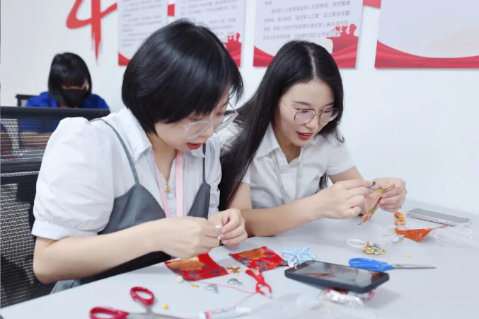 月满华诞·情聚双节——龙腾国际喜迎双节系列活动