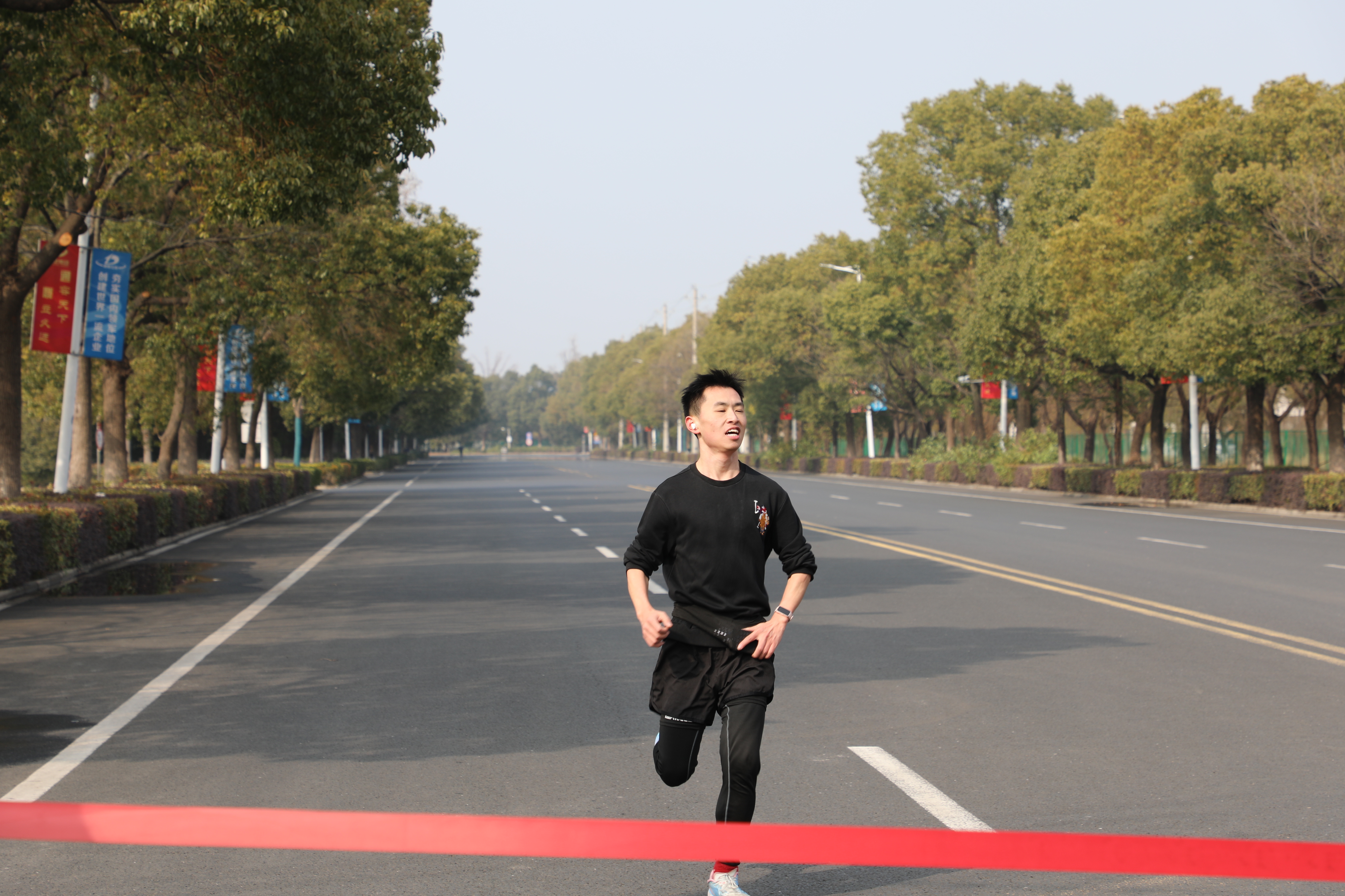 策马迎春，聚力前行 | 龙腾国际冬季长跑赛圆满落幕