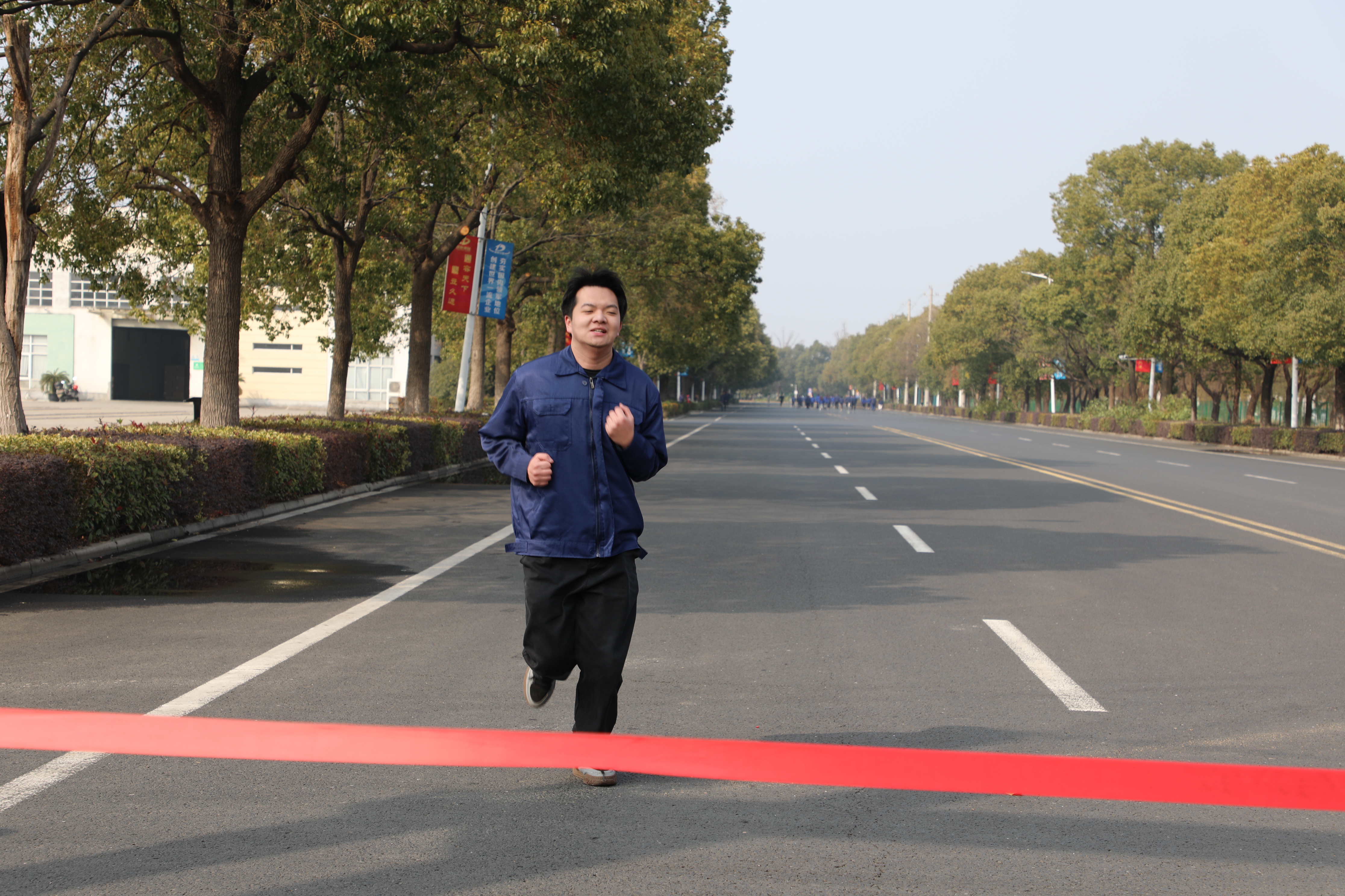 策马迎春，聚力前行 | 龙腾国际冬季长跑赛圆满落幕